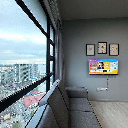 Sunset Seaview Vacation Condos @ Jesselton Quay 코타키나발루 외부 사진