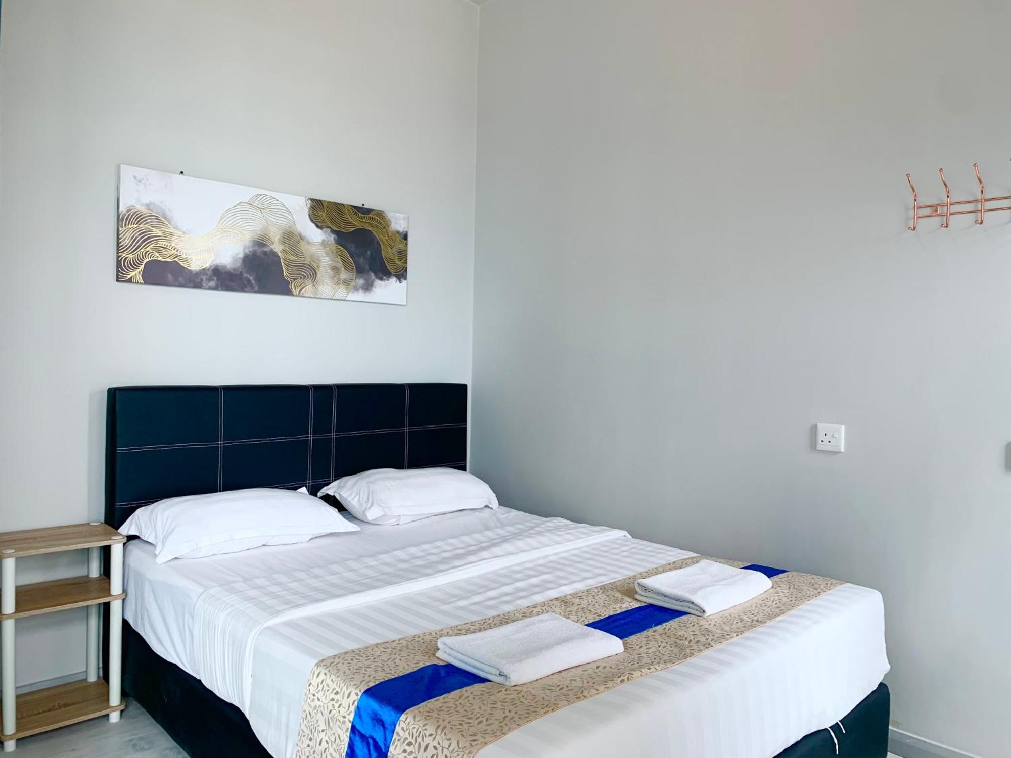 Sunset Seaview Vacation Condos @ Jesselton Quay 코타키나발루 객실 사진