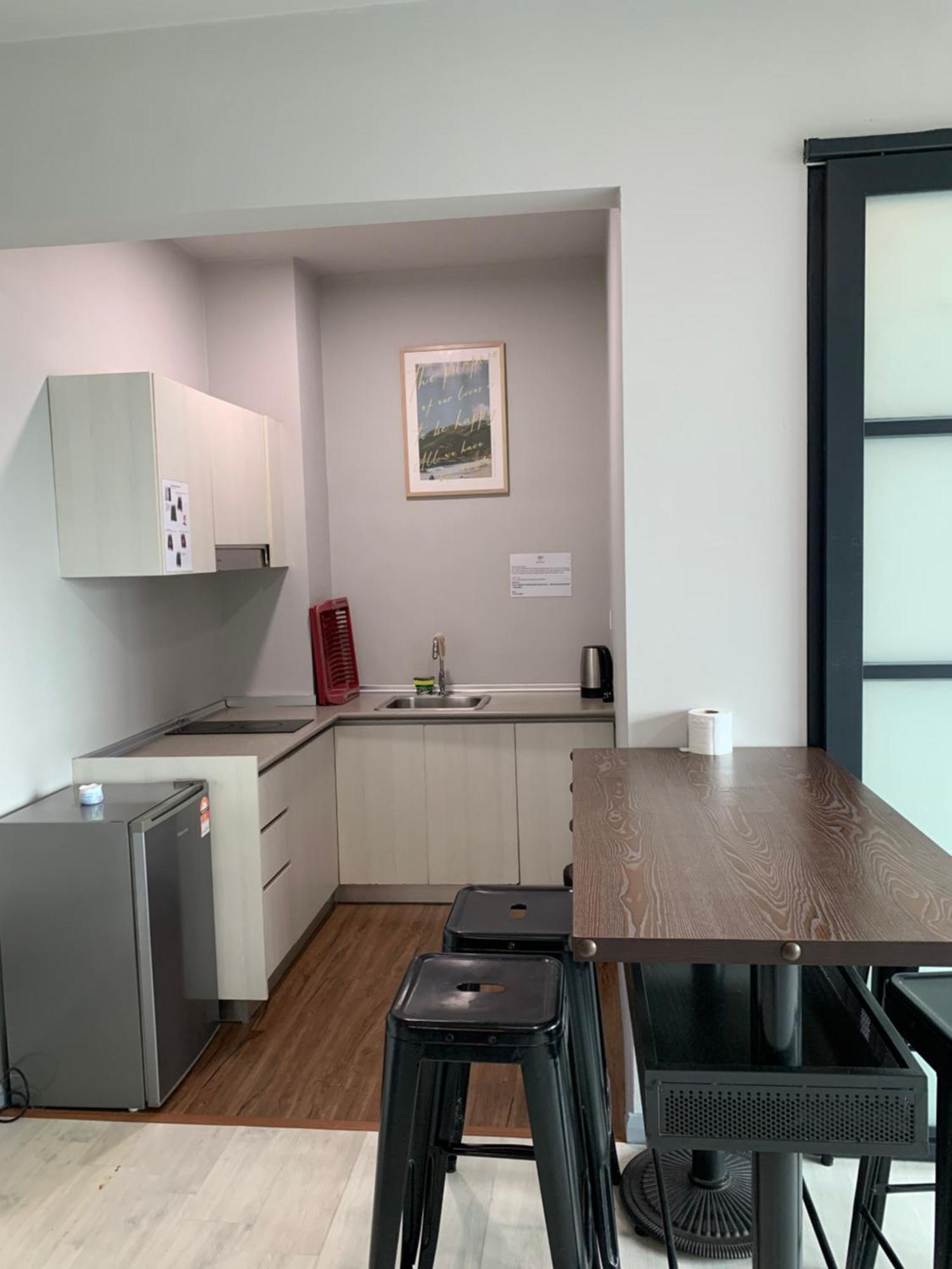 Sunset Seaview Vacation Condos @ Jesselton Quay 코타키나발루 외부 사진